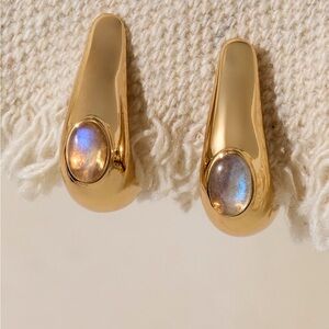 Leeada Reve Gem Hoops